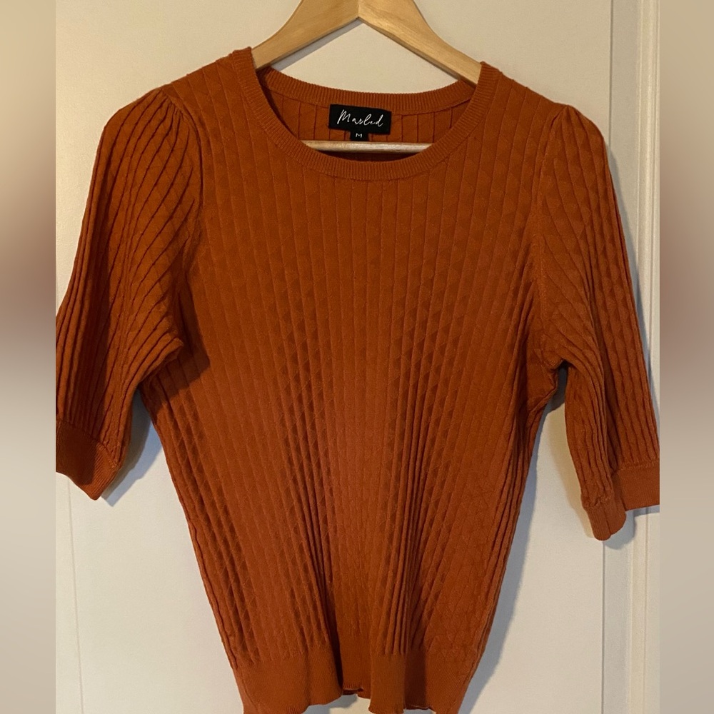 Marled size medium sweater top
